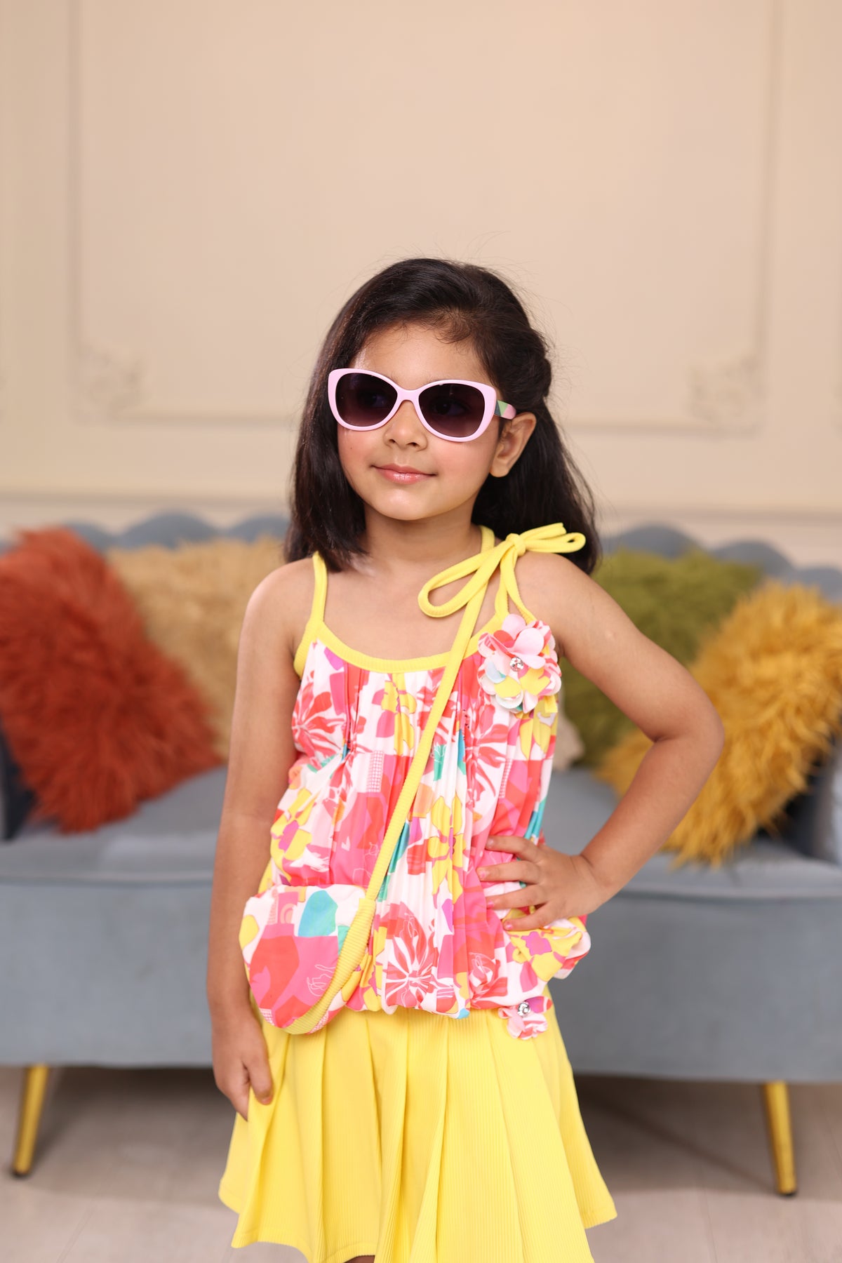 Sunglasses for Girls - Cateye Shape Mix Colors (With Car Case)