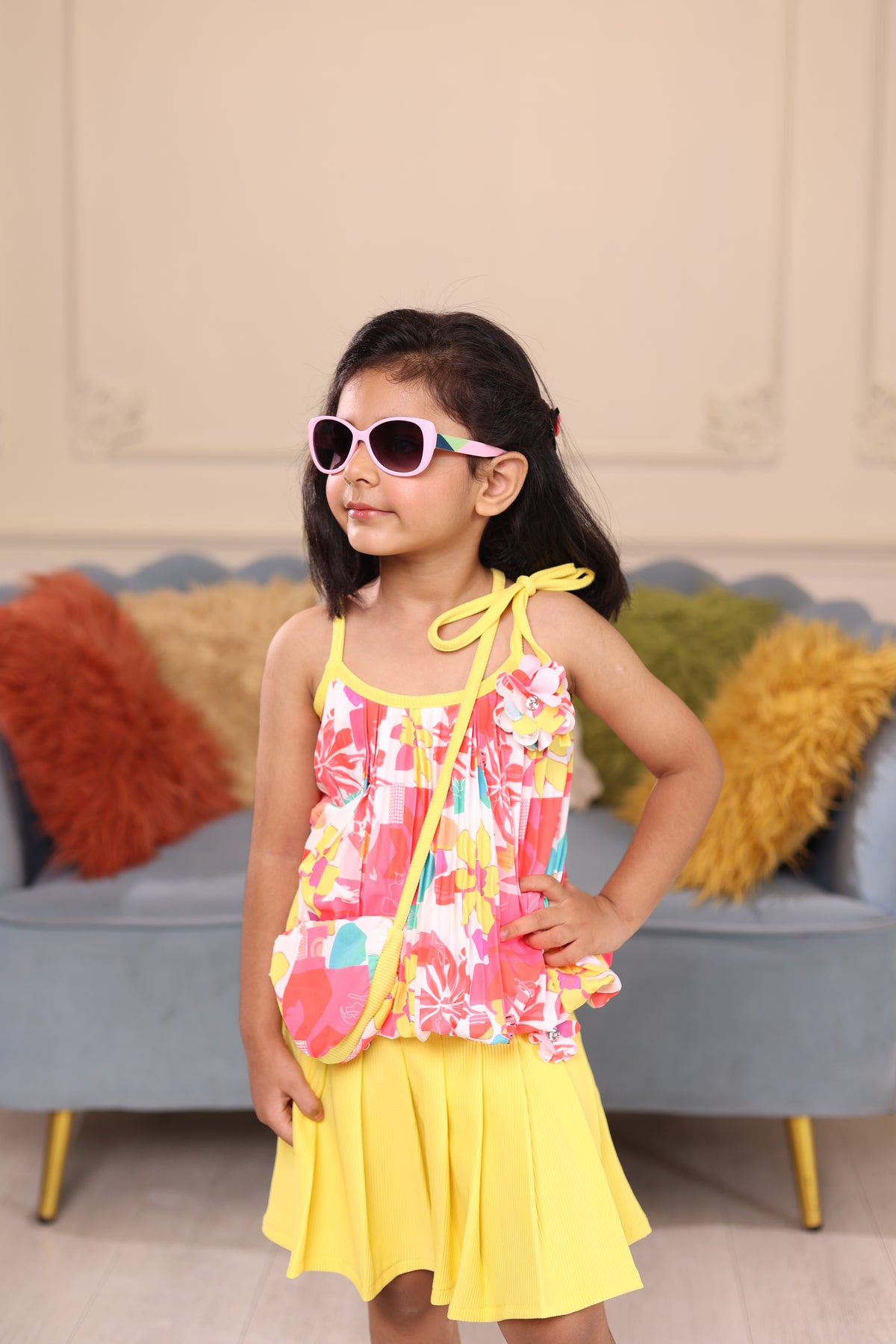 Sunglasses for Girls - Cateye Shape Mix Colors (With Car Case)