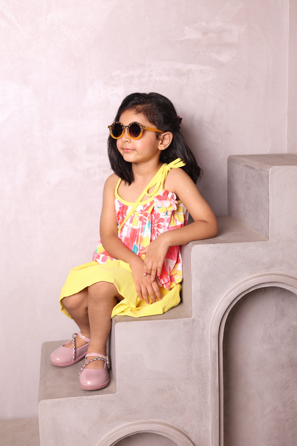 Sunglasses for Girls - Round Shape Animal Print Mix Colors (With Car Case)