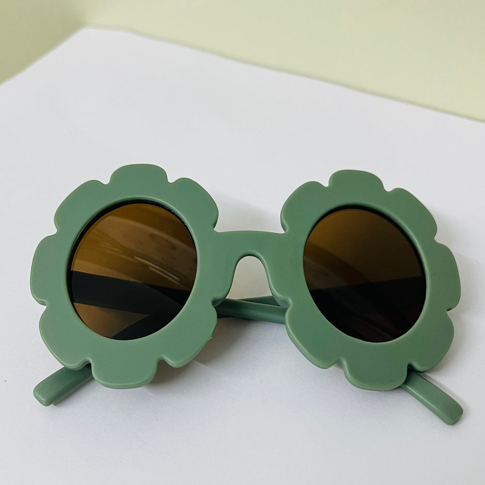 Sunglasses for Kids Flower shape - Girls & Boys Mix Colors (With Car Case)