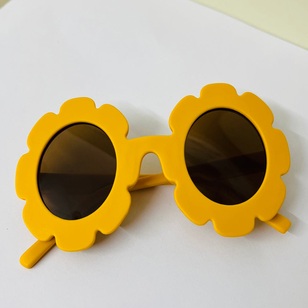 Sunglasses for Kids Flower shape - Girls & Boys Mix Colors (With Car Case)