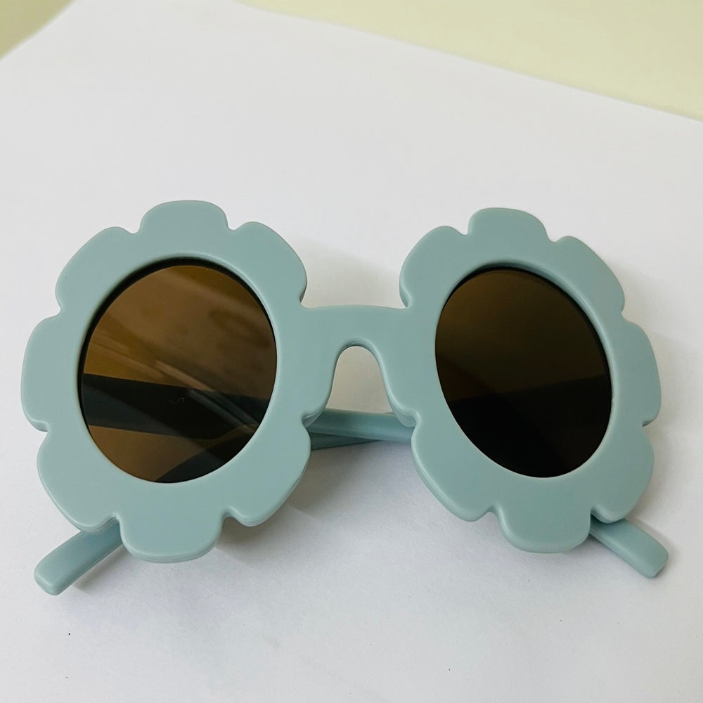 Sunglasses for Kids Flower shape - Girls & Boys Mix Colors (With Car Case)