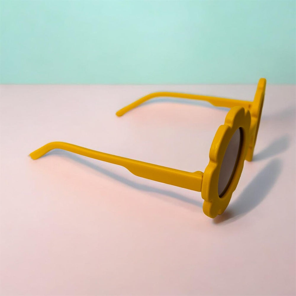 Sunglasses for Kids Flower shape - Girls & Boys Mix Colors (With Car Case)