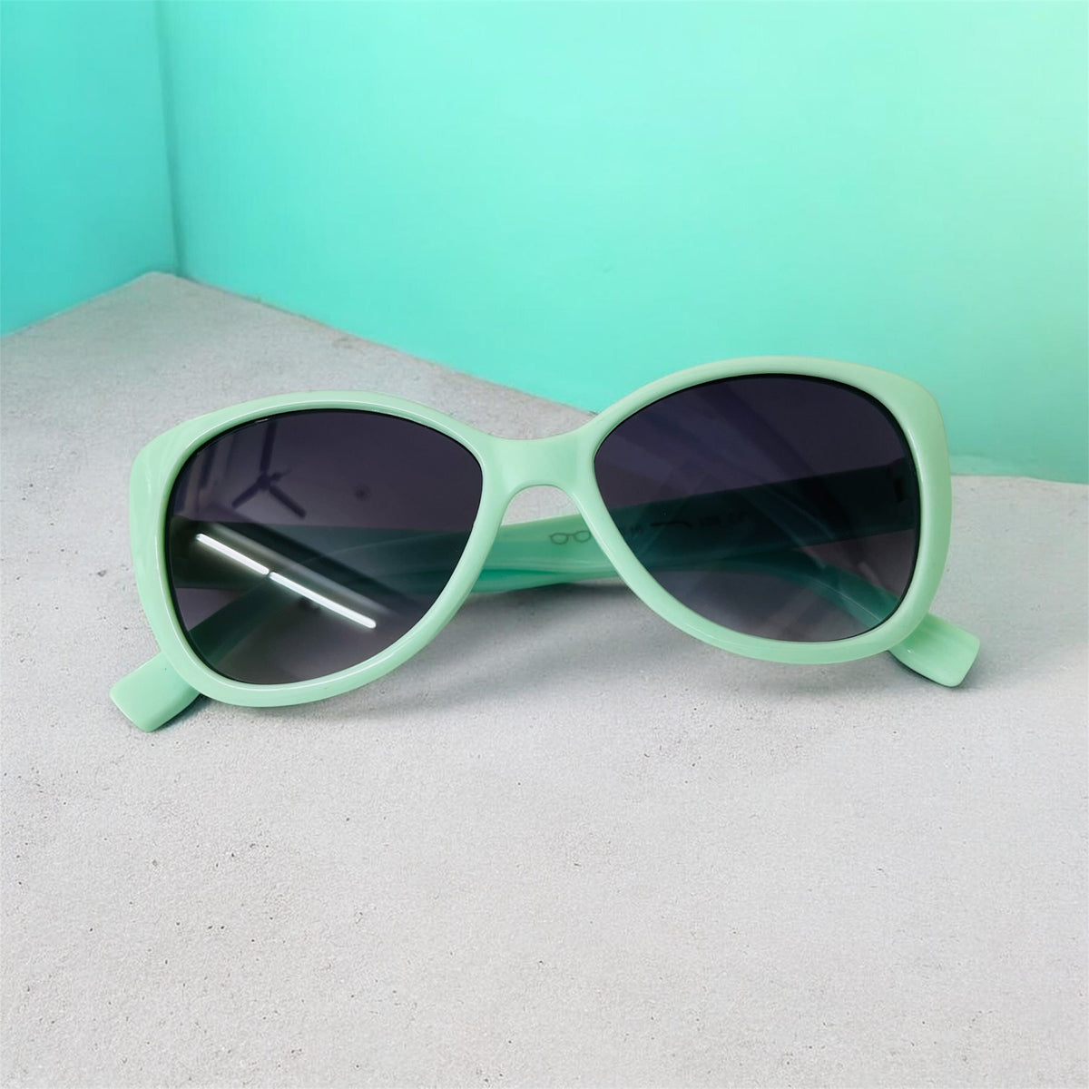 Sunglasses for Girls - Cateye Shape Mix Colors (With Car Case)