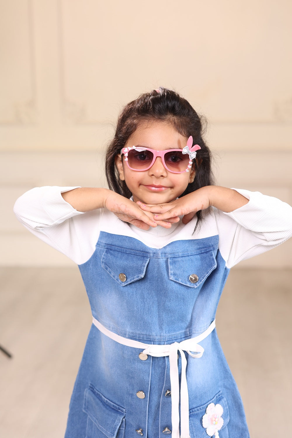 Sunglasses for Girls Mix Colors With One Side Heart And Other Side Bow/Rabbit Ears (With Car Case) (Copy)