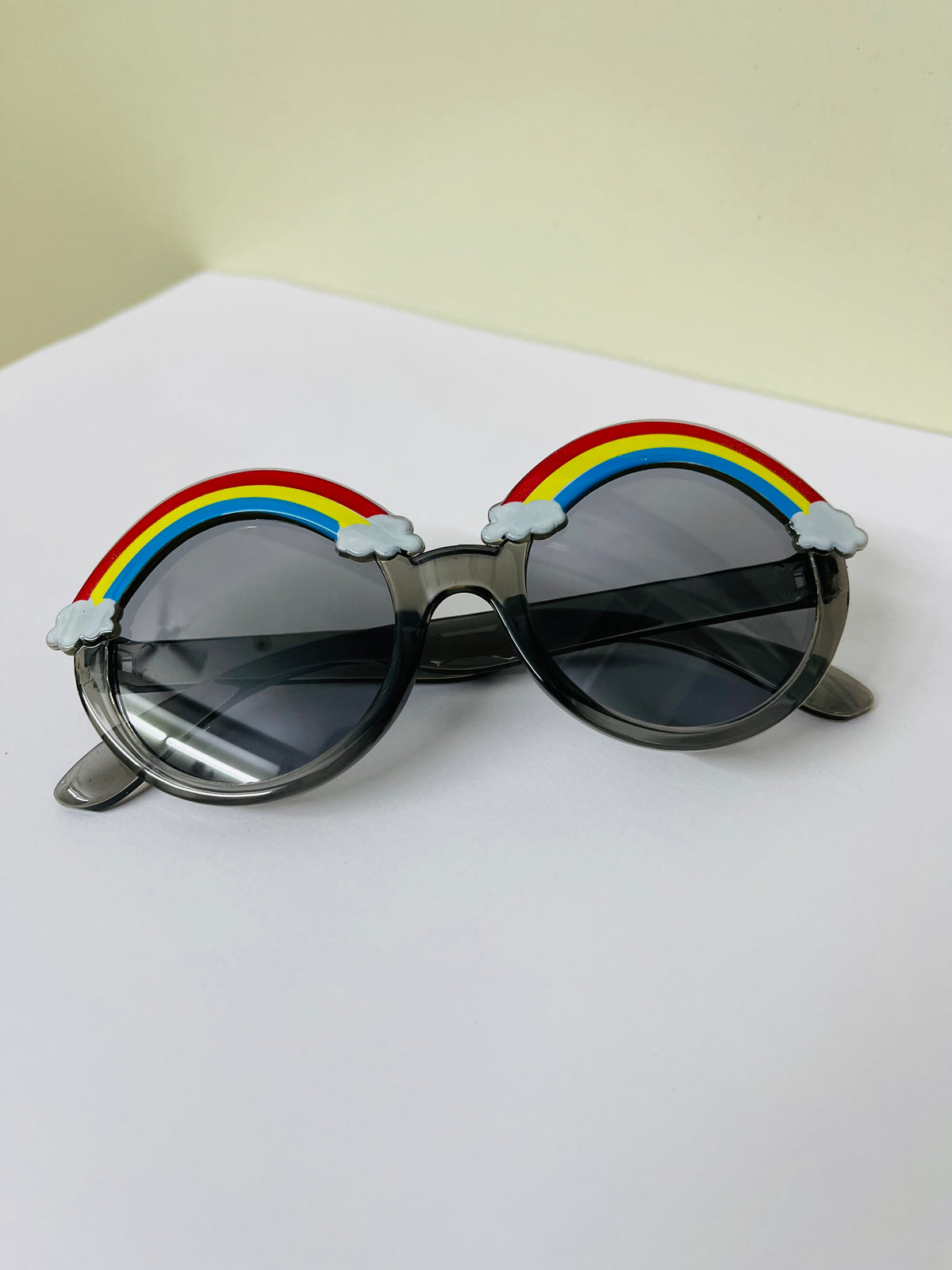 Sunglasses for Kids round shape - Girls & Boys Mix Colors (Rainbow on top)