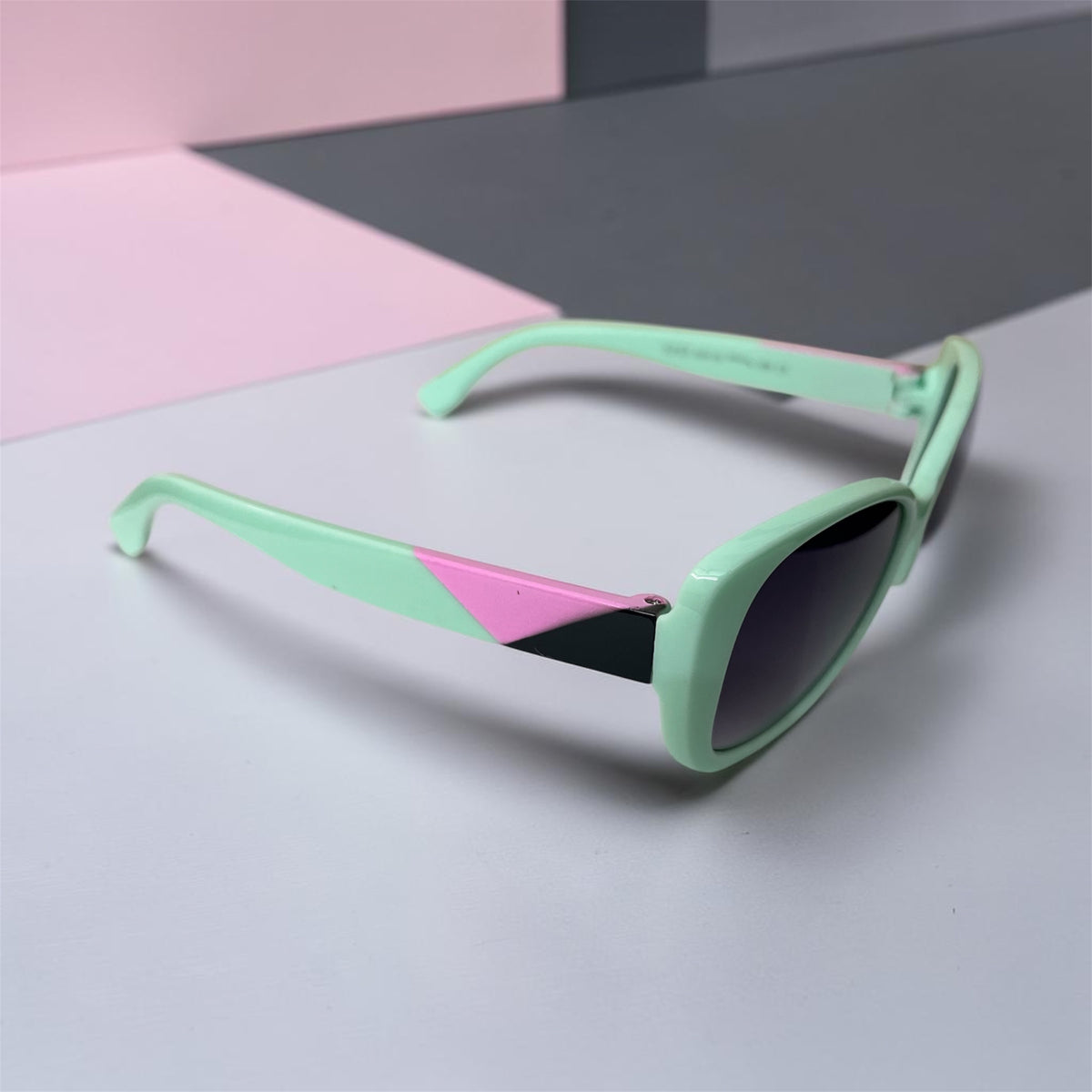 Sunglasses for Girls - Cateye Shape Mix Colors (With Car Case)