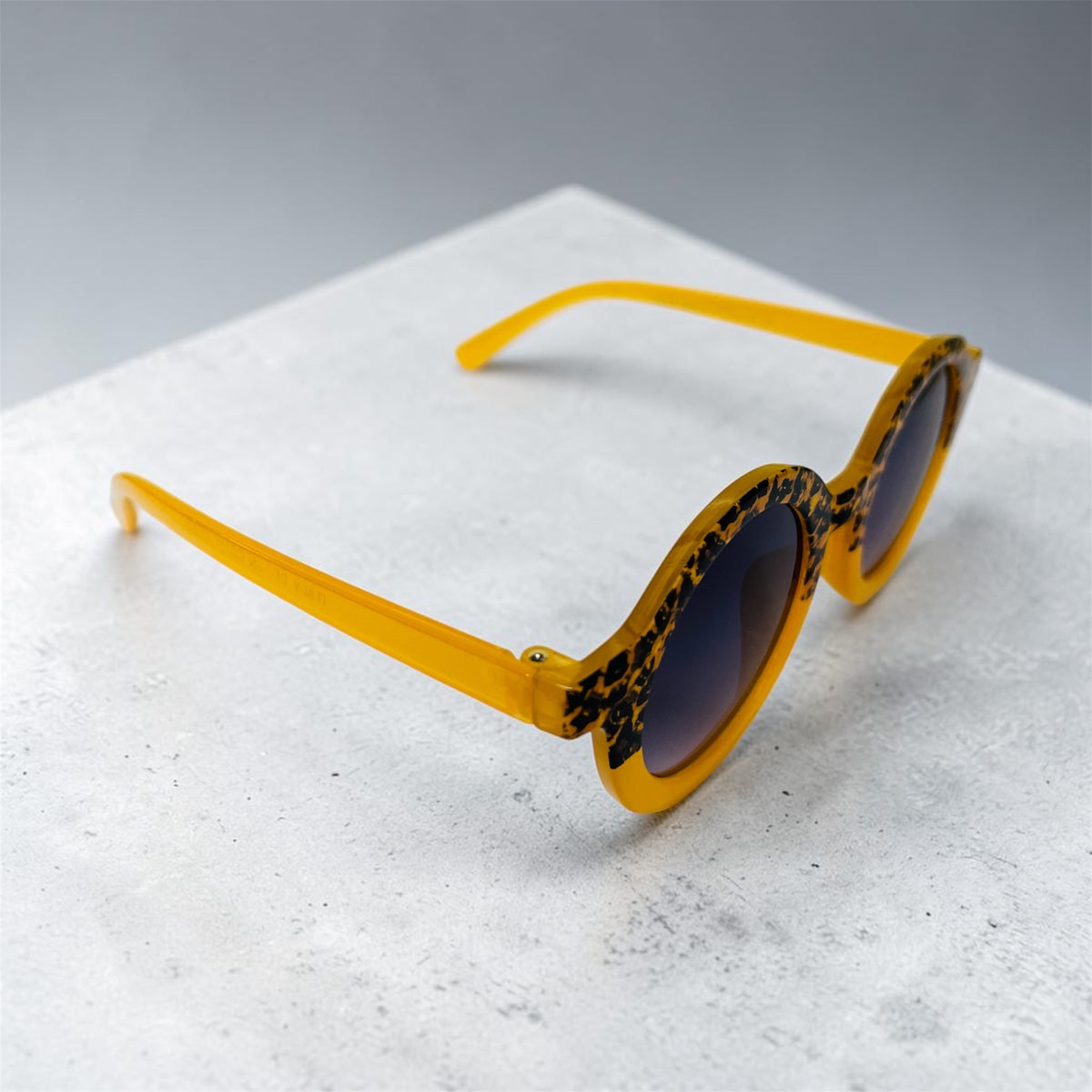 Sunglasses for Girls - Round Shape Animal Print Mix Colors (With Car Case)